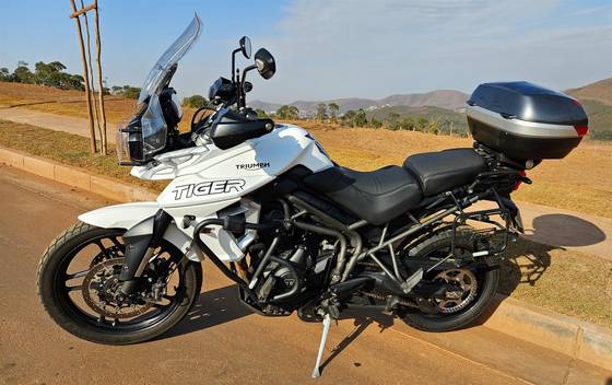 TRIUMPH TIGER 800 XRX TRIUMPH TIGER 800 XRX